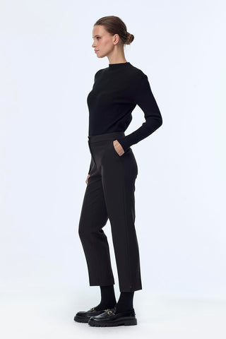 Zuhre Slim Fit Fabric Black Trousers P-0024