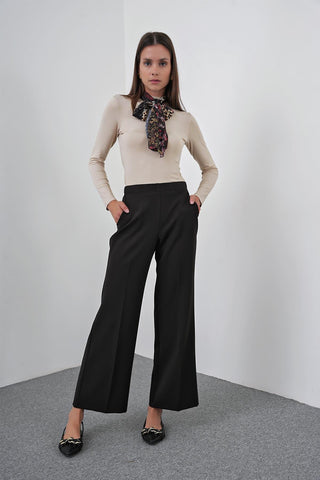 Zühre Bel Lastik Detaylı Bol Paça Kumaş Siyah Pantolon P-0102