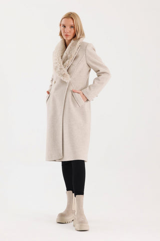 Kürk Yaka Cep Detaylı Kaşe Kaban Bej Kaban 13092