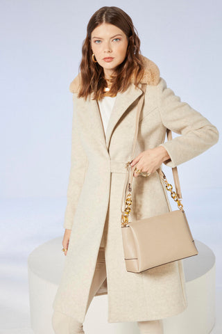 Zincir Detaylı Deri K.bej Çanta 0314