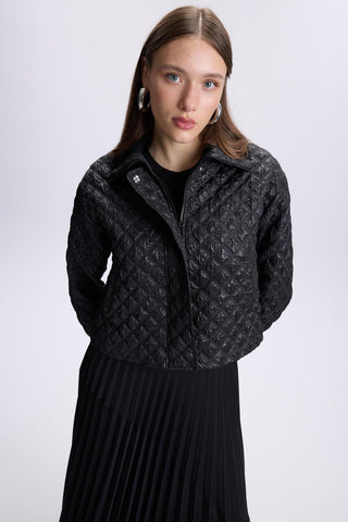 Quilted Patterned Zip-Up Black Jacket 0106
