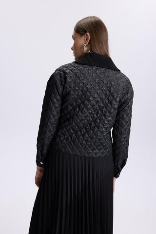Quilted Patterned Zip-Up Black Jacket 0106