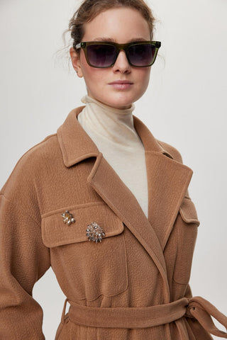 Broş Detaylı Kuşaklı Giy Çık Camel Giy Çık 0217