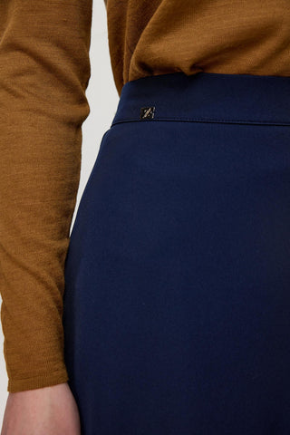 Aksesuar Detaylı Gizli Fermuarlı