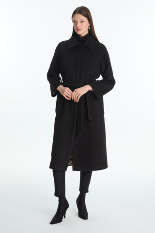 Cep Detaylı Kuşaklı Siyah Kaban 13829