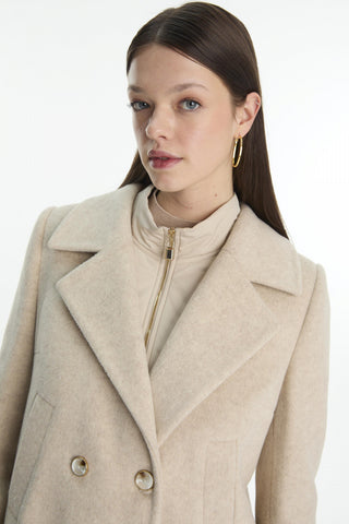 Kruvaze Yaka Kapitone Detaylı