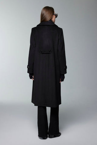 Kruvaze Yaka Kapitone Detaylı