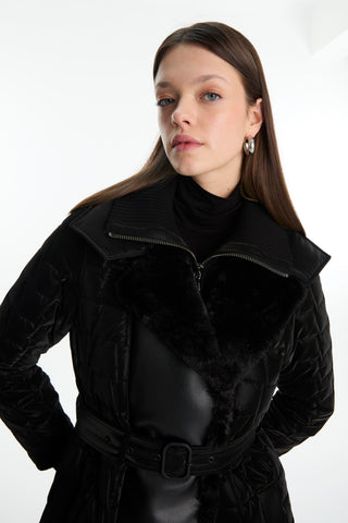 Kürk Detaylı Kemerli Kapitone Mont Siyah Mont 13869