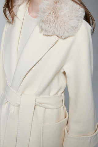 Kürk Yaka Detaylı Kuşaklı Vanilya Kaban 14086