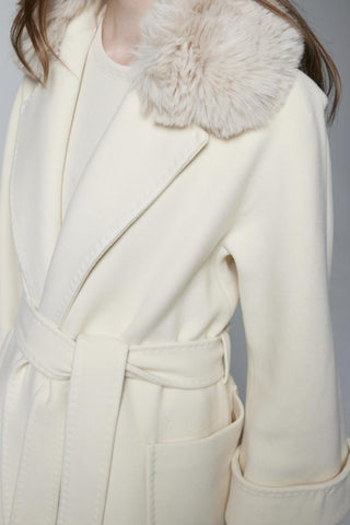 Kürk Yaka Detaylı Kuşaklı