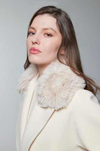 Kürk Yaka Detaylı Kuşaklı Vanilya Kaban 14086