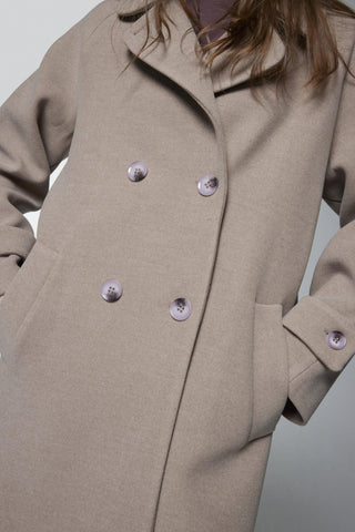 Düğme Detaylı Kısa