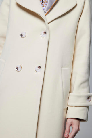 Düğme Detaylı Kısa Vanilya Kaban 14087