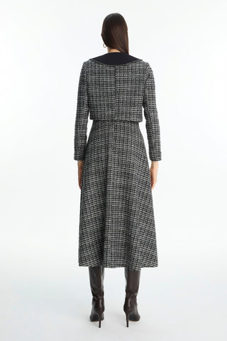 Yaka Detaylı Ceket Elbiseli