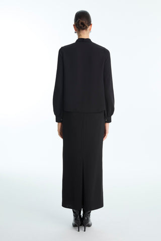 Black Two-Piece Set with Glitter Collar Detail 1675