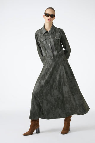 Two-Piece Set in Khaki: Shirt Collar, Button-Down Jacket and Skirt (1705)