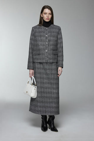 Yuvarlak Yaka Düğme Detaylı Ikili