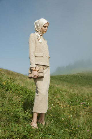 Yuvarlak Yaka Düğme Detaylı Ikili