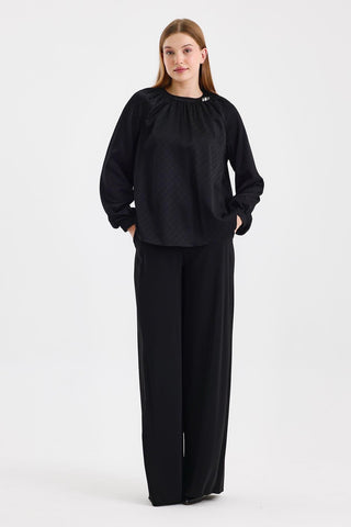 Jakarlı Aksesuar Detaylı Bluz Siyah Bluz 0118