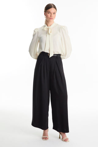 Wide-leg Black Trousers with Belt Detail 0222