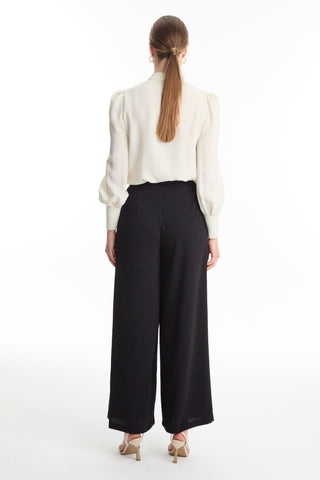 Wide-leg Black Trousers with Belt Detail 0222