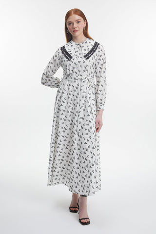 Bebe Yaka Dantel Işlemeli Kuşaklı Ekru Elbise 0500