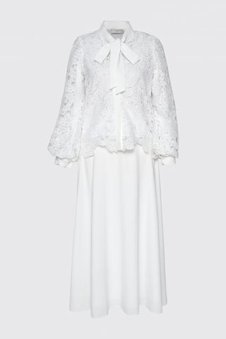 Two-Piece Ecru Set with Bow Detail and Lace Trim 1452