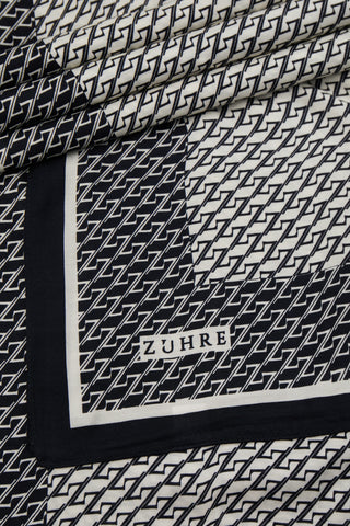 Monogram Desenli Bordürlü Prime Siyah Şal 0065