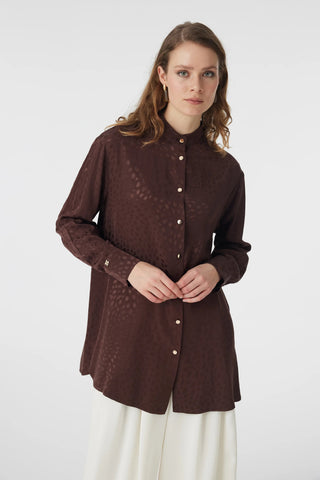 Hakim Yaka Düğmeli Desenli Kahve Gömlek 0124