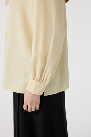 Puantiye Fularlı Pilise Detaylı Butter Bluz 0142