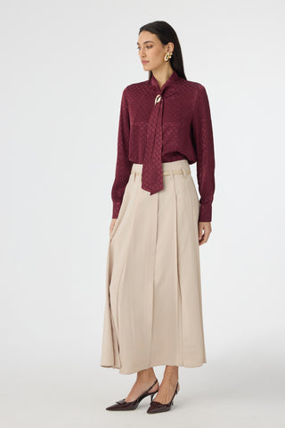 Dokulu Fular Detaylı Zarif Bordo Gömlek 0143