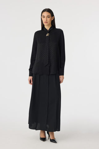 Dokulu Fular Detaylı Zarif Siyah Gömlek 0143