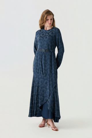 Desenli Kuşaklı Katmanlı Indigo Elbise 0554