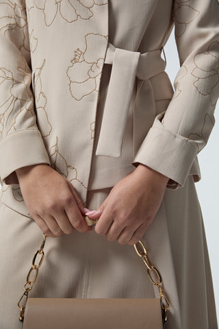 Kruvaze Yaka Kuşaklı Nakışlı Bej Takım 1538