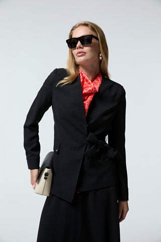 Kruvaze Yaka Kuşaklı Nakışlı Siyah Takım 1538