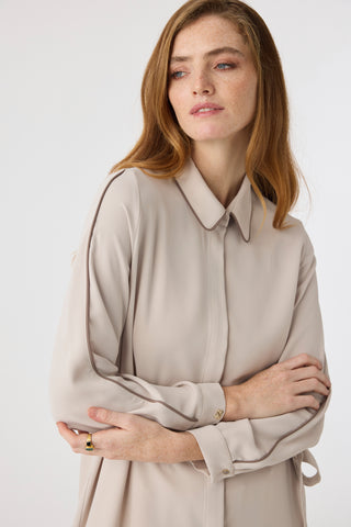 Biyeli Yaka Kuşaklı Akışkan Form Bej Tunik 1646