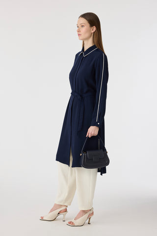 Biyeli Yaka Kuşaklı Akışkan Form Lacivert Tunik 1646