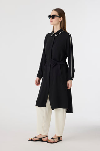 Biyeli Yaka Kuşaklı Akışkan Form Siyah Tunik 1646