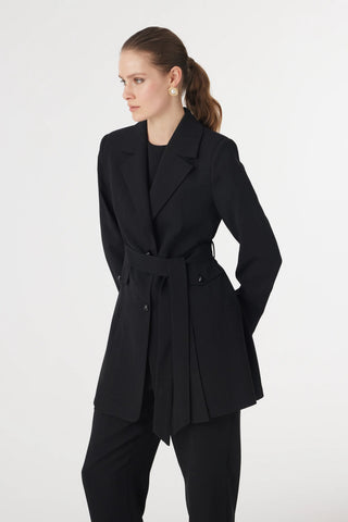 Kruvaze Yaka Kuşaklı Nakışlı Siyah Takım 1740