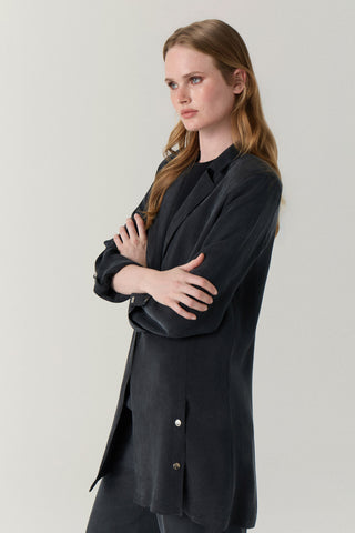 Kruvaze Yaka Akışkan Dokulu Minimal